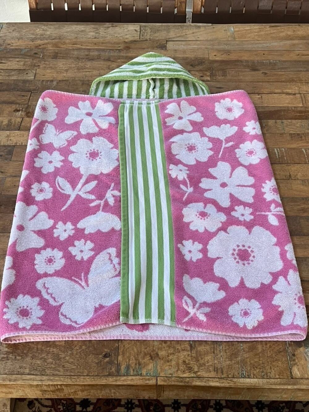 Pottery Barn Kids Hooded Towel Wrap 30 x 45" Pink & Green Floral Butterflies